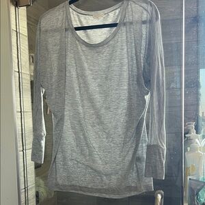 Love Tree Heather Gray Long Sleeve Scoop Neck Top